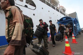 Pelni angkut 23 ribu pemudik ke Surabaya periode 16-25 Maret