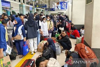 KAI: Okupansi kereta di Stasiun Pasar Senen capai 103 persen