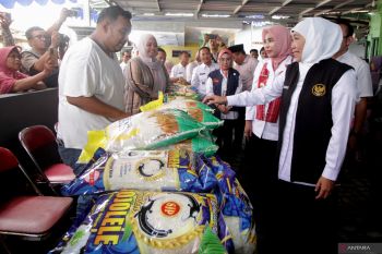 Pasar pangan murah Ramadhan di Sidoarjo