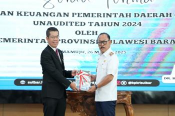 Pemprov Sulbar menyerahkan laporan keuangan ke BPK