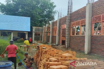 Terpopuler: Usut proyek fisik DAK Dikbud NTB, Hujan guyur NTB saat Nyepi, Harga emas Antam naik hingga Bulog serap jagung di Bima