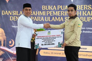 Pemkab Aceh Besar santuni sebanyam 1.762 anak yatim piatu