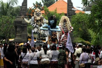 Pawai Ogoh Ogoh di Sidoarjo