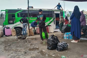 Harga tiket bus antar  provinsi di Palembang naik 40 persen