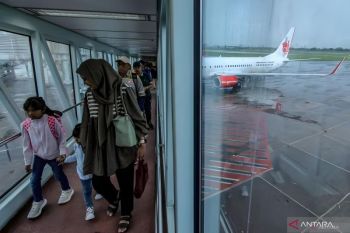 32 penerbangan Juanda-NgurahRai dihentikan sementara saat Nyepi