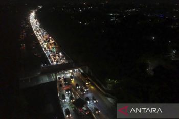 Jumlah kendaraan melintasi gerbang Tol Cikupa