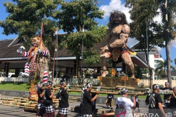 Umat Hindu Maluku pawai ogoh-ogoh sambut hari suci Nyepi 2025