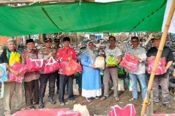 Wabup Kotim salurkan bantuan untuk korban kebakaran di Samuda