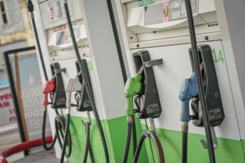 Harga BBM Pertamina, Shell, Vivo, BP turun pada awal Mei 2025