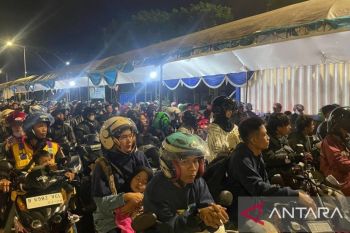 H-2 Lebaran pemudik di Pelabuhan Ciwandan Banten melonjak