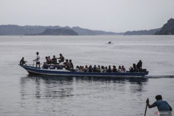 Belanja kebutuhan Lebaran warga kepulauan