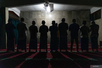 Shalat tarawih saat Hari Raya Nyepi di Bali