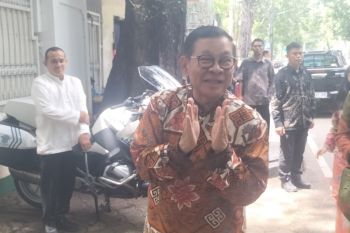 Pramono Anung dan Bang Doel sambangi rumah Megawati saat Idul Fitri