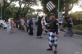Pecalang bantu pengamanan ibadah shalat Idul Fitri di Kota Denpasar