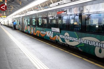 Menyambut hari raya, KAI Daop 8 hadirkan desain "livery" Idul Fitri