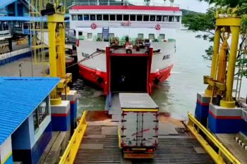 Pelabuhan BBJ siapkan 10 kapal layani penyeberangan truk ke Sumatera