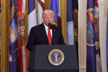 Trump sebut segera teken kesepakatan mineral dengan Ukraina