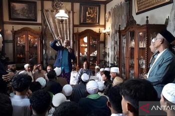 Warga keturunan Arab di Kota Palu rayakan Lebaran Iwwadh