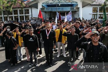 Mengekstrak suara Tuhan