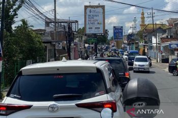 Volume kendaraan per jam di Exit Tol Singosari alami peningkatan