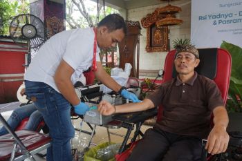 BUMN Regional Palembang gelar baksos semarakan Dharma Santi