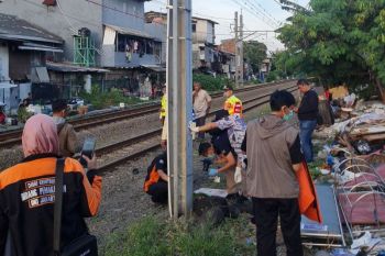 Pria asal Palembang tewas terserempet kereta di Jakbar