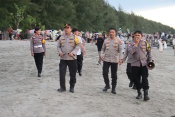 Polres Pasaman Barat pastikan keamanan di objek wisata Pantai Sasak