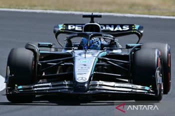 Pembalap Kimi Antonelli diganjar penalti tiga grid setelah tabrak Verstappen