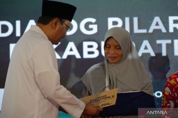 Minister offers aid after fatal tree collapse in C Java's Pemalang