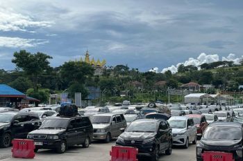 41.073 kendaraan menuju ke Merak pada puncak arus balik