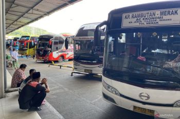 Terminal Merak siapkan 300 armada bus untuk pemilir dari Sumatera