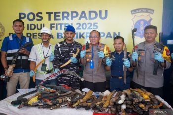 Posko OKM Pelabuhan Semayang amankan 186 Sajam dari calon penumpang