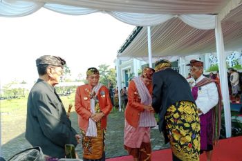 Lebaran Topat gerakkan ekonomi warga di Lombok Tengah
