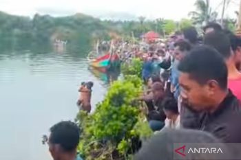 Warga perpanjang masa pencarian orang hilang di sungai Mukomuko