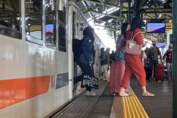 Sebanyak 16 ribu penumpang tiba di Stasiun Gambir pada H+6 Lebaran