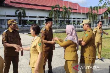 Bupati Barsel minta OPD bekerja cepat wujudkan program 100 hari