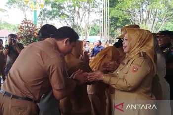 Bupati Kobar: Semangat baru ASN penting dalam bekerja pasca libur panjang