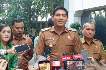 Diperiksa 2 Jam, Lucky Hakim tetap kerja saat Lebaran