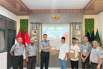 Dua WBP Lapas Tanjungpandan terima remisi sakit