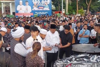 Gubernur Bengkulu: Kegiatan makan akbar upaya mempererat persatuan