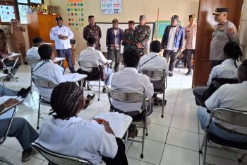 235 Pelajar SMA-SMK di Puncak Jaya ikut ujian akhir