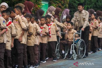 Kebersamaan dan silaturahim pada hari pertama sekolah setelah libur Lebaran