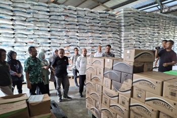 Pemprov Sulbar gelar pasar murah setiap pekan untuk menekan inflasi