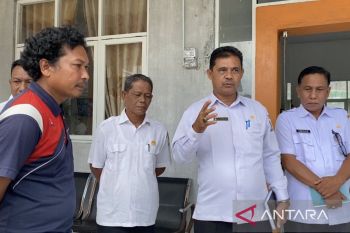 Pemkab Aceh Barat tunda pindah pedagang kaki lima di Pasar Bina Usaha