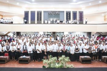 Gubernur NTT mengajak ASN berwirausaha untuk kembangkan sektor ekonomi