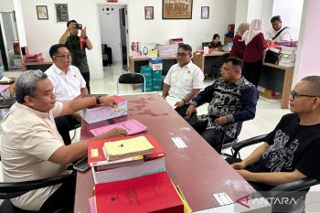Kejari Mataram tahan tersangka pungli proyek dikbud di Lapas Lombok Barat