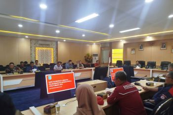 Pelantikan CPNS dan  P3K di Paser dilakukan di halaman kantor bupati