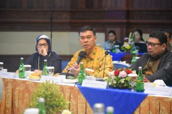 Merespons Tarif Trump: Saatnya Indonesia tangguh dan strategis