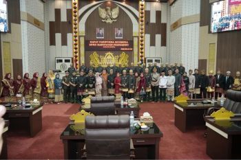 Bupati Pringsewu hadiri Rapat Paripurna Istimewa HUT Ke-16 Kabupaten Pringsewu