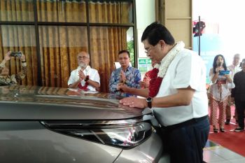Toyota donasi mobil untuk praktikum siswa SMKN 2 Salatiga